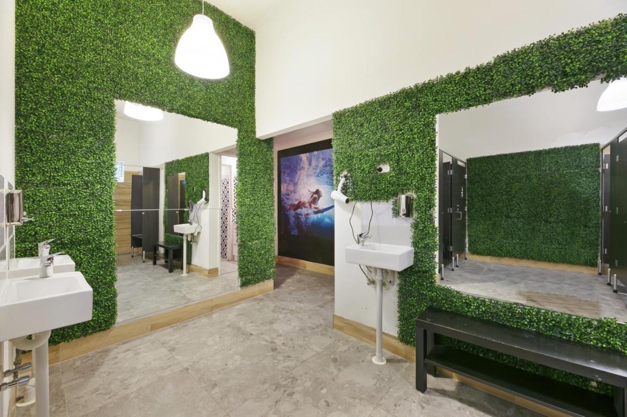 Tequila Sunrise Hostel Surfers Paradise Gold Coast Eksteriør billede