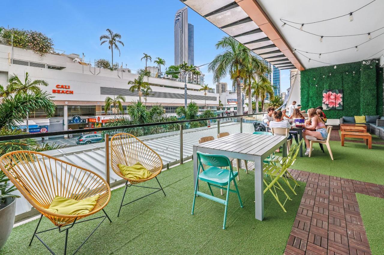 Tequila Sunrise Hostel Surfers Paradise Gold Coast Eksteriør billede